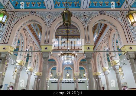Interno della Moschea Jumeirah a Dubai, Emirati Arabi Uniti Foto Stock