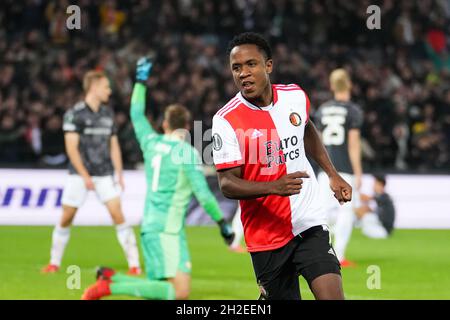 ROTTERDAM, PAESI BASSI - OTTOBRE 21: Luis Sinisterra di Feyenoord Rotterdam con il 3-1 durante la partita della UEFA Conference League Group Stage tra Feyenoord e 1. FC Union Berlin allo Stadion Feijenoord il 21 ottobre 2021 a Rotterdam, Paesi Bassi (Foto di Yannick Verhoeven/Orange Pictures) Foto Stock