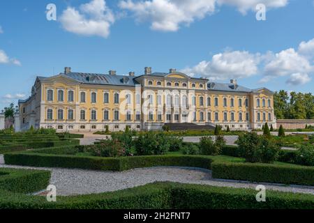 Rundale Palace Gardens - Pilsrundale, Lettonia Foto Stock