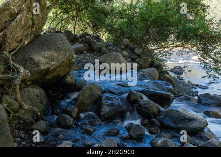 Vista panoramica sul fiume Iao, West Maui Mountains, Hawaii Foto Stock