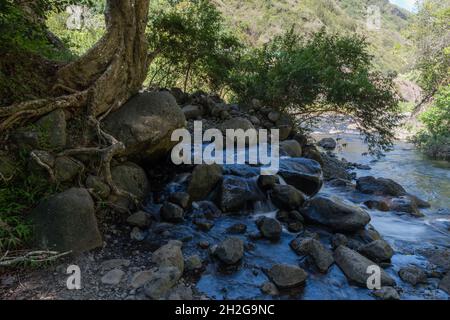 Vista panoramica sul fiume Iao, West Maui Mountains, Hawaii Foto Stock