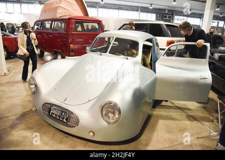 Padova, Italia. 22 ottobre 2021. Inaugurazione Auto e Moto d'epoca durata Inaugurazione Auto e Moto d'epoca, News in Padova, Italia, 22 ottobre 2021 Credit: Independent Photo Agency/Alamy Live News Foto Stock