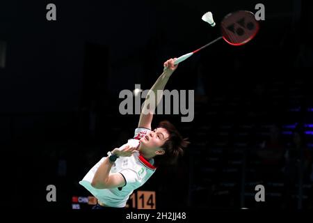 Odense, Danimarca. 22 ottobre 2021. Wang Zhiyi compete durante una partita finale di un quarto singolo femminile tra He Bingjiao della Cina e Wang Zhiyi della Cina al Victor Denmark Open 2021 a Odense, Danimarca, 22 ottobre 2021. Credit: Zhang Cheng/Xinhua/Alamy Live News Foto Stock