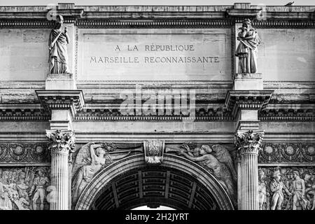 Marsiglia, Francia; 30 marzo 2011: Arco trionfale della porta d'Aix. Foto Stock