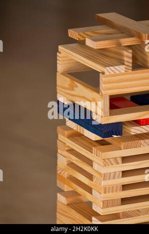 Materiale Di Legno Di Kapla Di Montessori Per Le Costruzioni Immagine Stock  - Immagine di blocchi, divertimento: 118902971