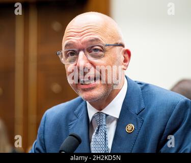 Washington, Stati Uniti 22 ottobre 2021. 22 ottobre 2021 - Washington, DC, Stati Uniti: Rappresentante degli Stati Uniti Ted Deutch (D-FL) che parla ad un'audizione del Comitato giudiziario della Camera. (Foto di Michael Brochstein/Sipa USA) Credit: Sipa USA/Alamy Live News Foto Stock