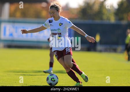 Melanie Brunnthaler in azione durante la partita Planet pure Frauen Bundesliga Sturm Graz contro SKN St. Pollen Frauen a Vienna Austria Tom Seiss/ SPP Foto Stock