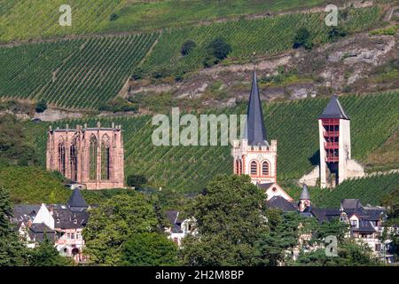 Le rovine della Cappella Werner sul fiume medio superiore del Reno a Bacharach, Germania Foto Stock