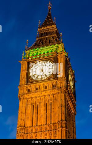 REGNO UNITO, LONDON STREET VIEW 'GREAT GEORGE ST' SU BIG BEN Foto Stock