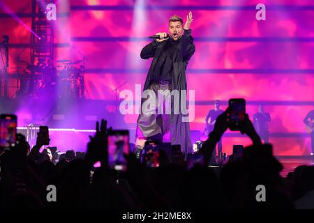 Miami, Stati Uniti d'America. 22 ottobre 2021. MIAMI, Florida - 22 OTTOBRE: Ricky Martin suona alla FTX Arena il 22 ottobre 2021 a Miami, Florida. (Foto di Alberto E. Tamargo/Sipa USA) Credit: Sipa USA/Alamy Live News Foto Stock
