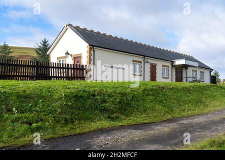 Blaenavon monmouthshire Galles UK Ottobre 22 2021 Blaenavon Heritage Stazione ferroviaria edificio principale dalla strada Foto Stock