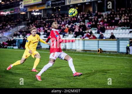 Vejle, Danimarca. 22 ottobre 2021. Allan Sousa (10) di Vejle Boldklub visto durante la 3F Superliga partita tra Vejle Boldklub e FC Nordsjaelland al Vejle Stadion di Vejle. (Photo Credit: Gonzales Photo/Alamy Live News Foto Stock