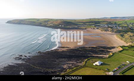 Veduta aerea di Croyde Beach - Croyde, Devon, Inghilterra Foto Stock