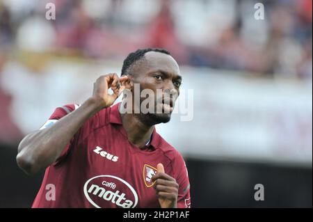 Salerno, Italia. 23 ottobre 2021. giocatore di Salernitana, durante la partita della Serie Italiana A campionato tra Salernitana vs risultato finale Empoli, partita disputata allo Stadio Aerechi di Salerno. Salerno, Italia, 23 ottobre 2021. (Foto di Vincenzo Izzo/Sipa USA) Credit: Sipa USA/Alamy Live News Foto Stock