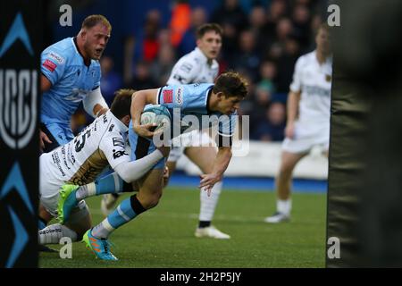 Cardiff, Regno Unito. 23 ottobre 2021. Lloyd Williams di Cardiff Rugby segna il suo primo tentativo di squadra. United Rugby Championship, Cardiff Rugby v Dragons al BT Sport Arms Park di Cardiff, nel Galles del Sud sabato 23 ottobre 2021. pic di Andrew Orchard/Andrew Orchard SPORTS photography/Alamy Live News credito: Andrew Orchard SPORTS photography/Alamy Live News Foto Stock