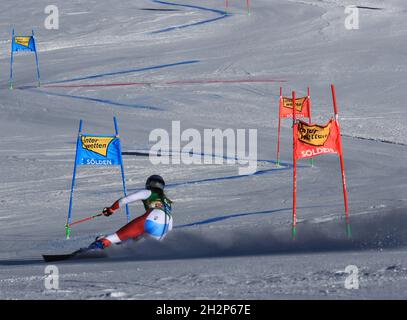 2021 ottobre 23, Soelden, Austria, FIS Alpine Sci World Cup Giant Slalom; Andrea Ellenberger (sui) in azione Foto Stock