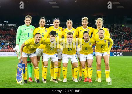 Zurigo, Svizzera. 22 ottobre 2021. Zurigo, Svizzera, 22 ottobre 2021: Teamphoto della Romania durante la partita di calcio dei qualificatori della Coppa del mondo FIFA Womens UEFA tra Svizzera e Romania a Letzigrund a Zurigo, Svizzera. Daniela Porcelli/SPP Credit: SPP Sport Press Photo. /Alamy Live News Foto Stock