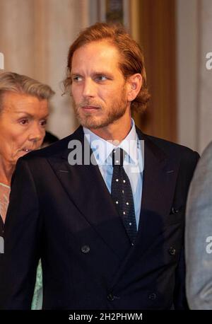 Atene, Griechenland. 23 ottobre 2021. Andrea Casiraghi parte alla Cattedrale Metropolitana di Atene, il 23 ottobre 2021, dopo il Royal Wedding Credit: Albert Nieboer/Netherlands OUT/Point de Vue OUT/dpa/Alamy Live News Foto Stock