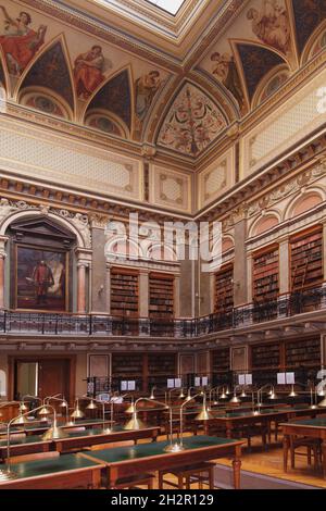 Ungarn, Budapest, Bibliothek der Eötvös-Lorand-Universität, V. Ferenciek tér 6 | Eötvös Biblioteca Universitaria Lorand, V. Ferenciek tér 6 Foto Stock