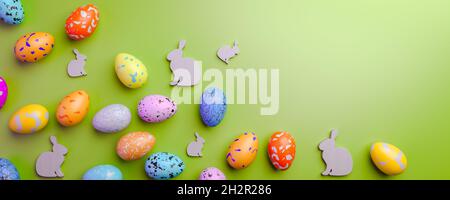 illustrazione o rendering 3d di molte uova di pasqua colorate con spazio di copia nella vista dall'alto Foto Stock