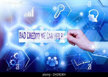 Segno di testo che mostra Bad Creditquestion possiamo aiutarti. Concettuale foto offerr aiuto per ottenere pagamento positivo storia mano Holding Jigsaw Puzzle pezzo Foto Stock