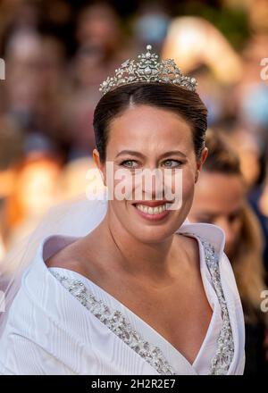 Atene, Griechenland. 23 ottobre 2021. Miss Nina Flohr arrivo alla Cattedrale Metropolitana di Atene, il 23 ottobre 2021, per il Royal Wedding Credit: Albert Nieboer/Netherlands OUT/Point de Vue OUT/dpa/Alamy Live News Foto Stock