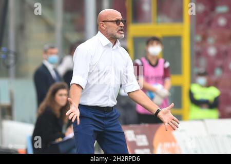 Salerno, Italia. 23 ottobre 2021. Stefano Colantuono durante la Serie A partita tra gli US Salernitana 1919 e Empoli FC allo Stadio Arechi. (Foto di Agostino Gemito/Pacific Press) Credit: Pacific Press Media Production Corp./Alamy Live News Foto Stock