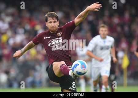 Salerno, Italia. 23 ottobre 2021. Stefan Strandberg in azione durante la serie A match tra US Salernitana 1919 ed Empoli FC allo Stadio Arechi. (Foto di Agostino Gemito/Pacific Press) Credit: Pacific Press Media Production Corp./Alamy Live News Foto Stock