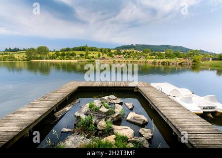 Promenade, Sentiers, activités au Lac des Sapins, Cublize Foto Stock