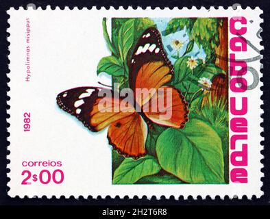 CAPO VERDE - CIRCA 1982: Un francobollo stampato a Capo Verde mostra la mosca danaid, hypolimnas misippus, Butterfly, circa 1982 Foto Stock