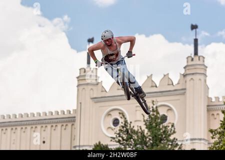 Lublin, Polonia - 30 maggio 2015: Lublin Sportival - evento sportivo cittadino - concorso flybag Foto Stock