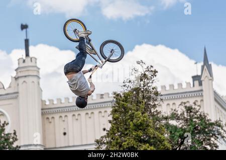 Lublin, Polonia - 30 maggio 2015: Lublin Sportival - evento sportivo cittadino - concorso flybag Foto Stock