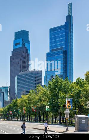 Skyline: Comcast Center, Three Logan Square, One Logan Square, Comcast Technology Center Foto Stock