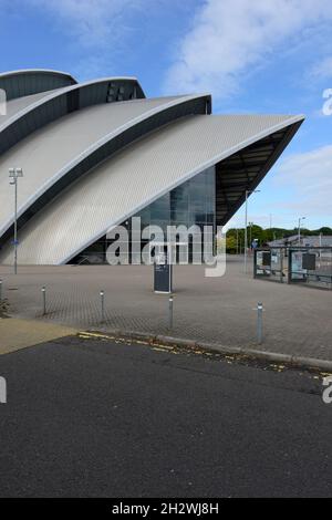 L'armadillo all'evento scozzese Camus di Glasgow, Scozia, è la sede degli incontri UNFCCC COP 26 sui cambiamenti climatici ad alto livello nel novembre 2021. Foto Stock