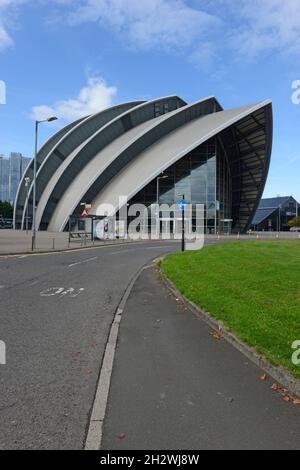 L'armadillo all'evento scozzese Camus di Glasgow, Scozia, è la sede degli incontri UNFCCC COP 26 sui cambiamenti climatici ad alto livello nel novembre 2021. Foto Stock