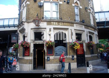 The Globe Tavern vicino al Borough Market di Londra Foto Stock