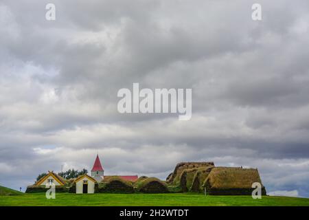 Skagafjordur, Islanda: Glaumbaer Folk Museum, situato in una vecchia fattoria di tappeti erbosi che è stato abitato fino al 1947. Foto Stock