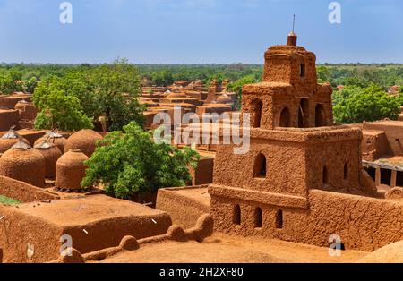 Una vista dal tetto della Grande Moschea, villaggio di Yamma, Niger Foto Stock