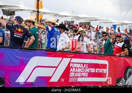 Austin, Texas, 24/10/2021, i piloti sfilano davanti ai tifosi durante il Gran Premio di Formula 1 degli Stati Uniti Aramco 2021, 17° round del Campionato del mondo di Formula uno FIA 2021 dal 21 al 24 ottobre 2021 sul circuito delle Americhe, ad Austin, Texas, Stati Uniti d'America - Foto Florent Gooden / DPPI Foto Stock