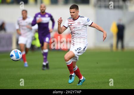 Razvan Gabriel Marin (Cagliari) Durante la partita italiana 'srie A' tra Fiorentina 3-0 Cagliari allo Stadio Artemio Franchi il 24 ottobre 2021 a Firenze. (Foto di Maurizio Borsari/AFLO) Foto Stock