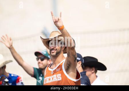 Austin, Texas, USA, 24/10/2021, Daniel Ricciardo (AUS) McLaren sulla sfilata dei piloti. 24.10.2021. Formula 1 World Championship, Rd 17, United States Grand Prix, Austin, Texas, USA, Race Day. Il credito fotografico dovrebbe essere: XPB/Press Association Images. Foto Stock