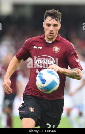 Salerno, Italia. 23 ottobre 2021. Nadir Zortea durante la Serie A match tra US Salernitana 1919 ed Empoli FC allo Stadio Arechi di Salerno, Italia, il 23 ottobre 2021. (Foto di Agostino Gemito/Pacific Press/Sipa USA) Credit: Sipa USA/Alamy Live News Foto Stock