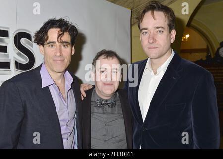 Stephen Mangan, Mark Hadwick, e Matthew MacFayden partecipano alla serata di apertura dopo la festa di Jeeves e Wooster-Perfect sciocchezze, al National Liberal Club - Londra Foto Stock