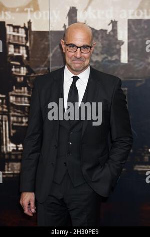 Stanley Tucci arriva al Crime Thriller Awards 2014 a The Grosvenor House Hotel - Londra Foto Stock