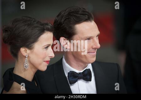 Sophie Hunter e Benedict Cumberbatch presento gli EE British Academy Film Awards 2015, alla Royal Opera House, Covent Garden - Londra Foto Stock