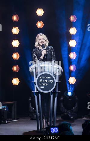 Lauren Laverne presenta la cerimonia del Premio di musica a mercurio Hyundai 2017 all'Hammersmith Apollo di Londra. Data foto: Giovedì 14 settembre 2017. Il credito fotografico deve essere: David Jensen/EMPICS Entertainment Foto Stock