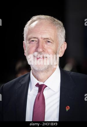 Jeremy Corbyn arriva al Daily Mirror Pride of Britain Awards 2018, presso il Grosvenor Hotel di Londra. Data foto: Lunedì 29 ottobre 2018. Il credito fotografico dovrebbe essere: David Jensen/ EMPICS Entertainment Foto Stock