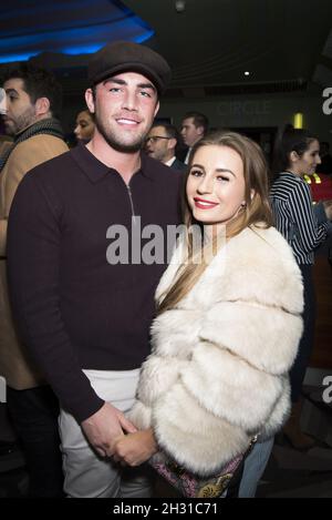 Jack Fincham e Dani Dyer frequentano la Natività stampa notte dopo festa all'Hammersmith Apollo, Hammersmith - Londra. Data foto: Giovedì 20 dicembre 2018. Il credito fotografico deve essere: David Jensen/EMPICS Entertainment Foto Stock