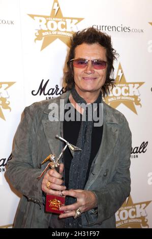 Glenn Hughes vince i "Childline Rocks Awards" ai Classic Rock Awards presso la Roundhouse di Camden, Londra. Foto Stock