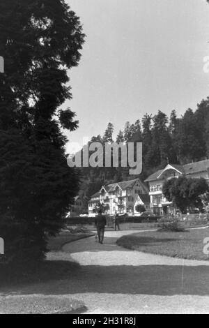 Urlaub im Schwarzwald, Deutsches Reich 1930er Jahre. Vacanze nella Foresta Nera, Germania 1930s. Foto Stock